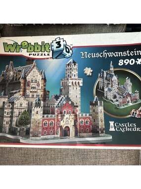 Vintage Wrebbit 3D Neuschwanstein Castle 890 Piece Puzzle Complete Castles